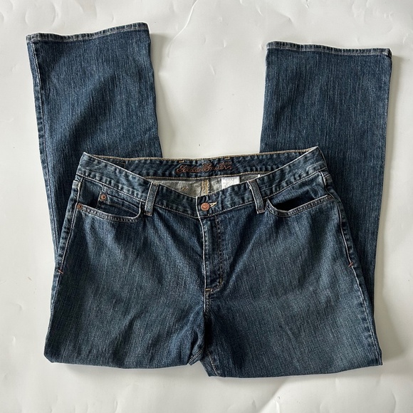 Eddie Bauer Women's Straight Leg Jeans 99% Cotton Size 16R NWOT - Picture 1 of 5